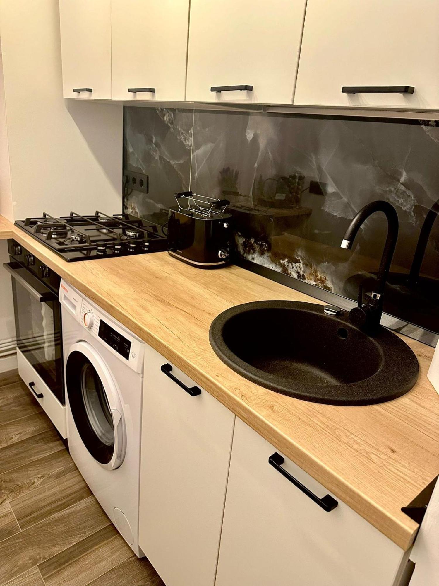 Evelyn Apartment Bistriţa Dış mekan fotoğraf