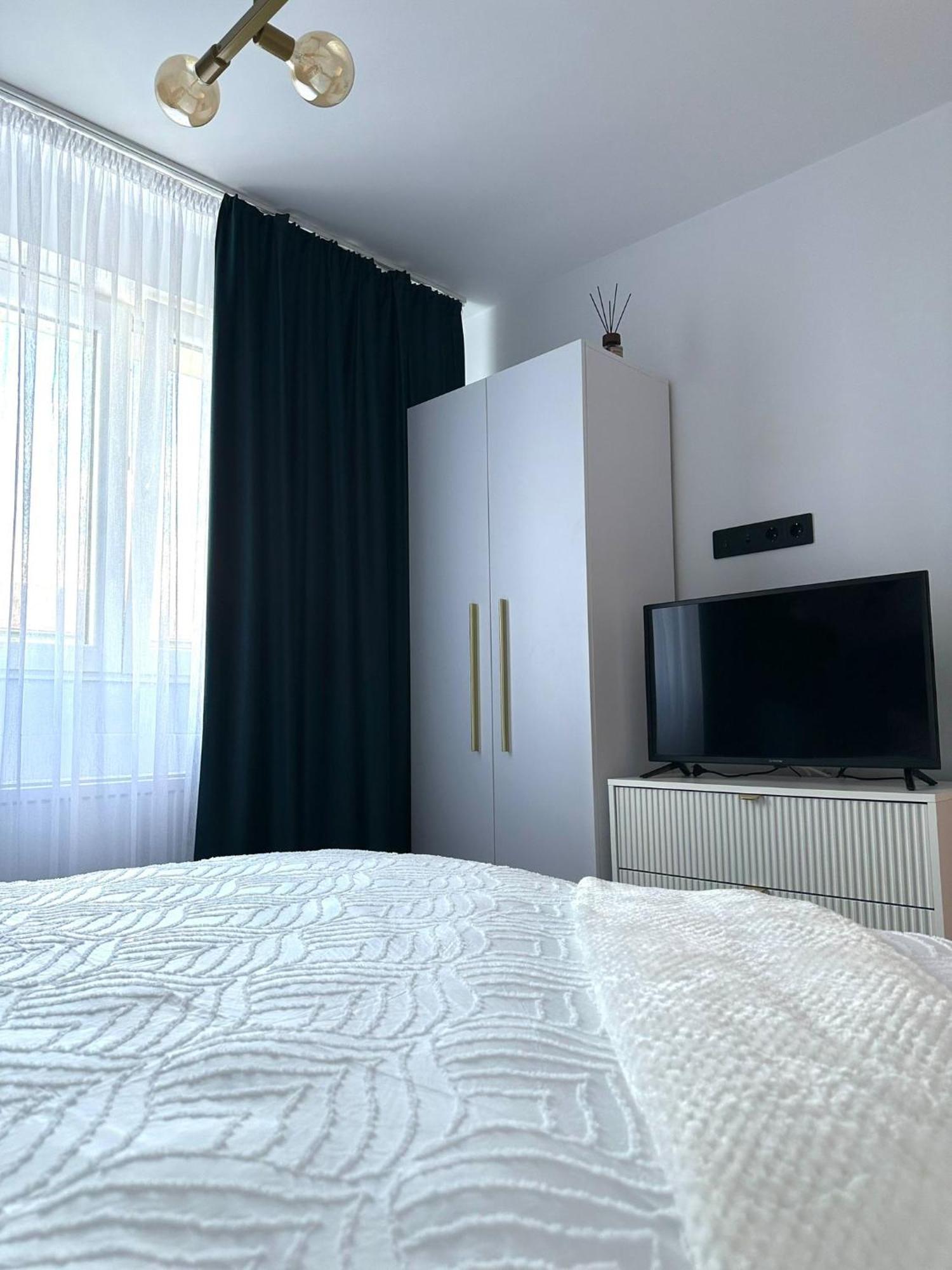Evelyn Apartment Bistriţa Dış mekan fotoğraf