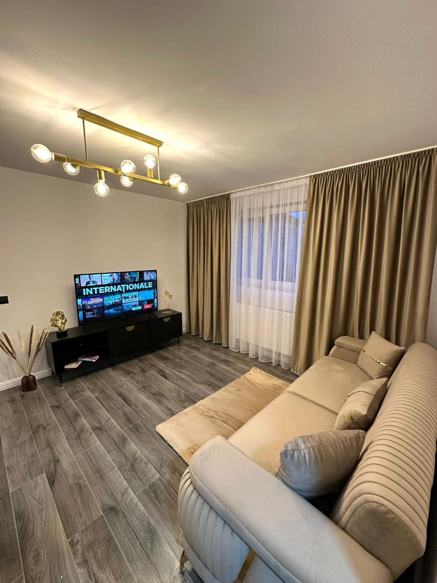 Evelyn Apartment Bistriţa Dış mekan fotoğraf