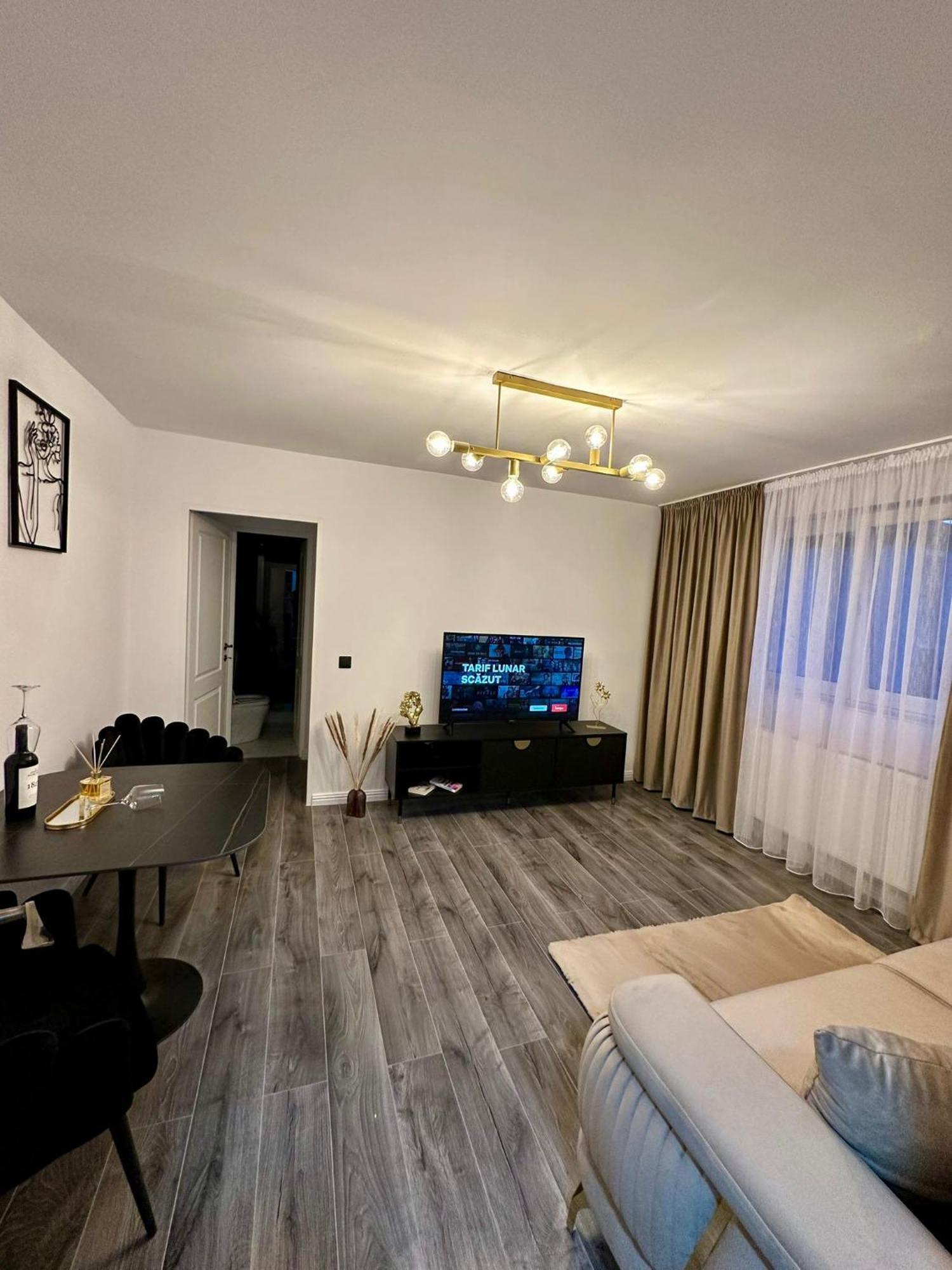 Evelyn Apartment Bistriţa Dış mekan fotoğraf